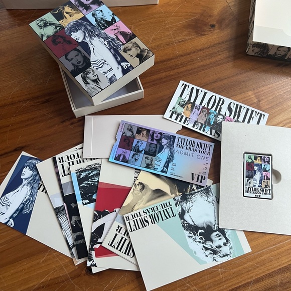 COMPLETE Taylor Swift Eras Tour VIP Denver - Picture 10 of 12